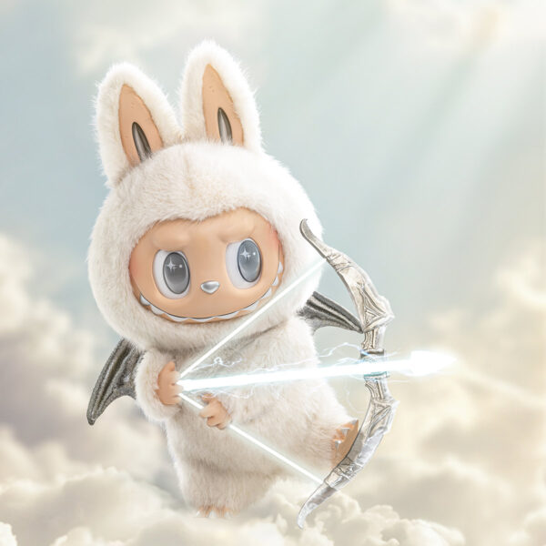 THE MONSTERS - ANGEL IN CLOUDS Vinyl Face Doll - Image 4